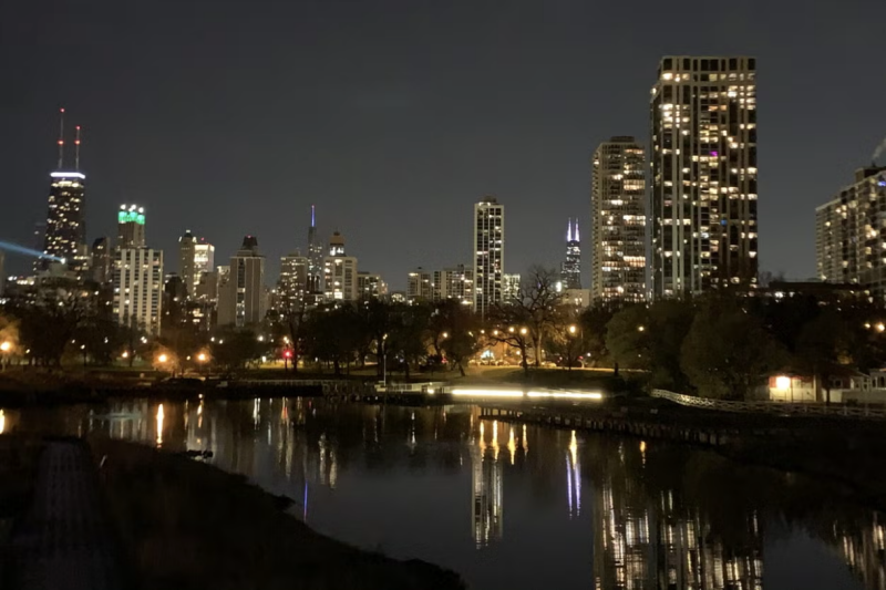 Bairro Lincoln Park à noite em Chicago